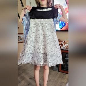 IZ Amy Byer dress for girls - size 10. Like new with beautiful accents